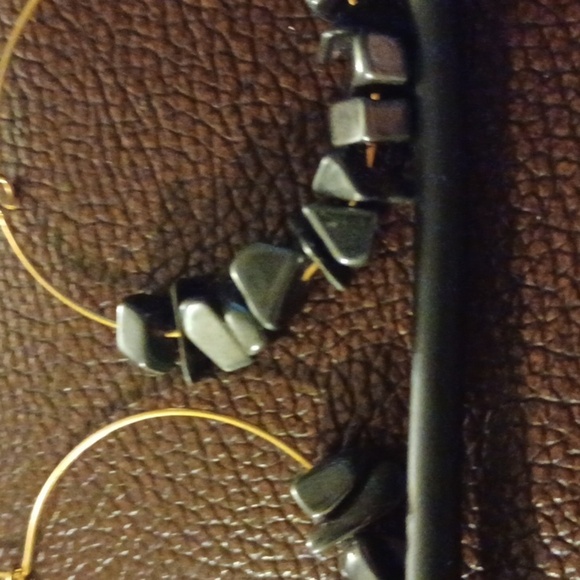 ❤️ Handmade Black Hematite Hoop Earrings - Picture 4 of 5